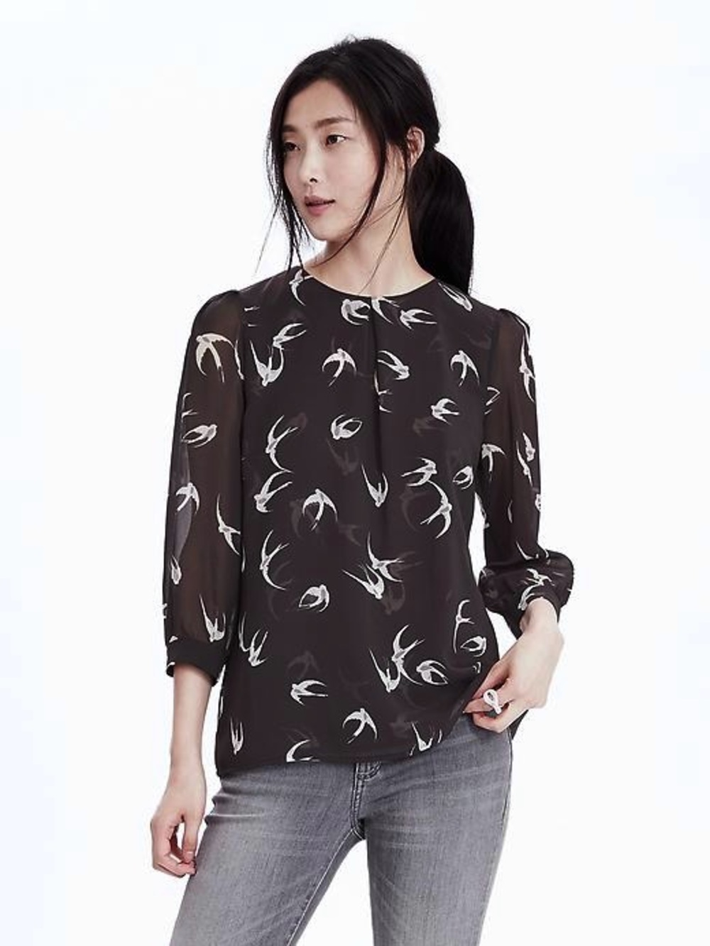 $120 Banana Republic Silk Swallows Birds Blouse Size XS-S Women